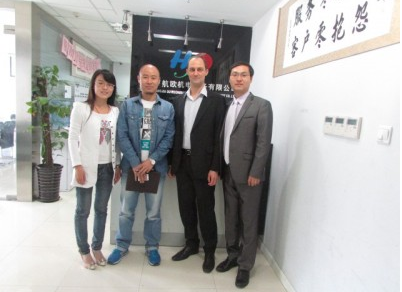 2014年10月14日，法國PRECIA MOLEN工廠負責人再次蒞臨我司，對后續如何更好的合作做了深入洽談，并給予我司技術上的指導與支持，雙方就后期友好合作達成共識